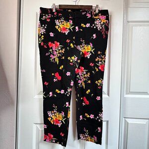 Old Navy Women's 16 Black Floral Pixie Stretch Mid-rise Ankle Pants w Pockets